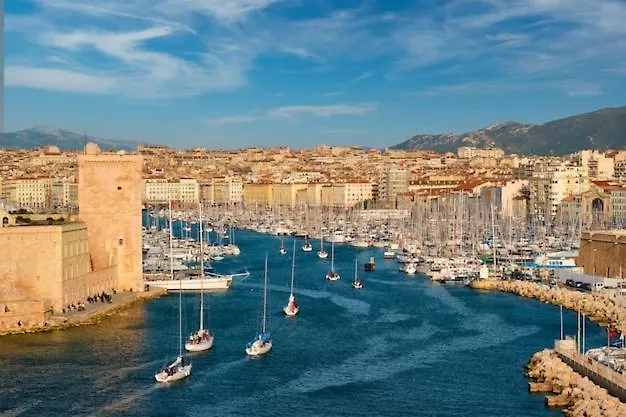 Chambre au cœur de Marseille centre   le panier  Maison d'hôtes
